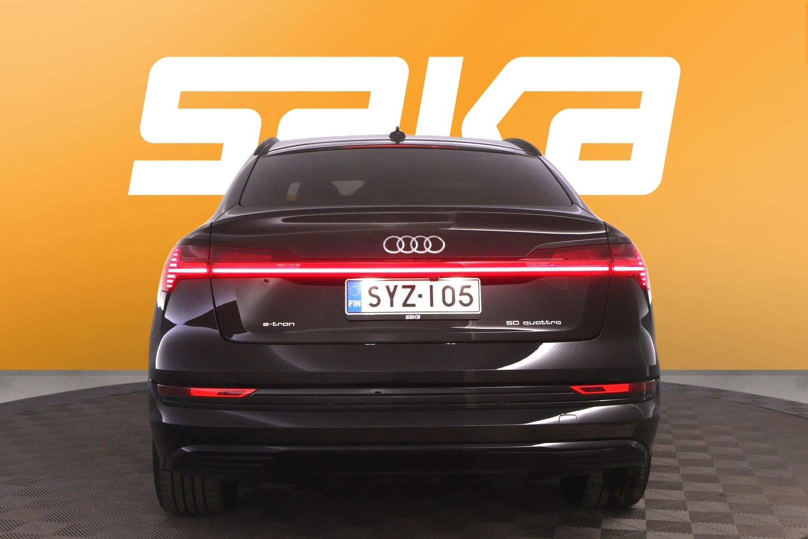 AUDI e-tron 2021