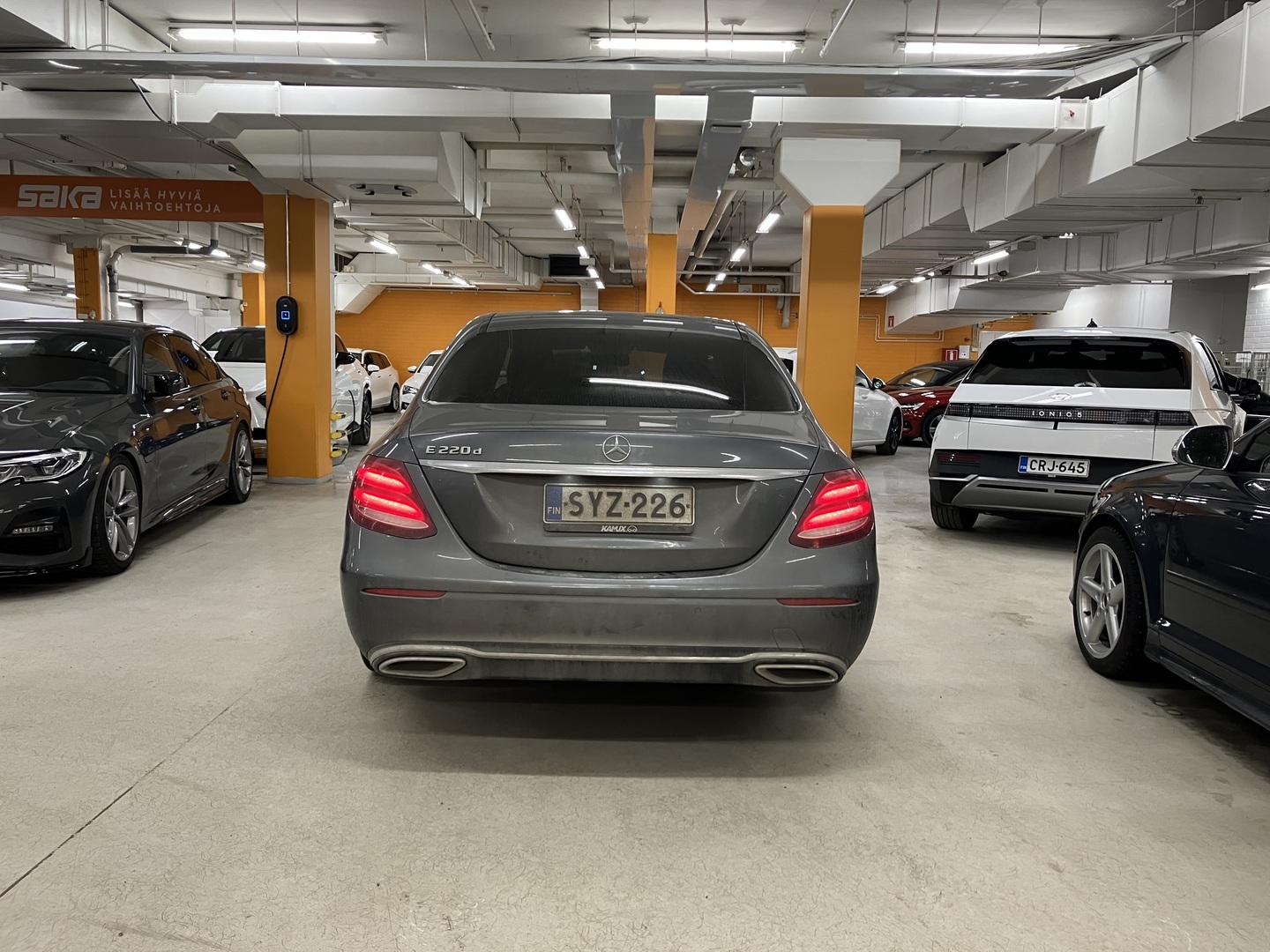 MERCEDES-BENZ E 2017