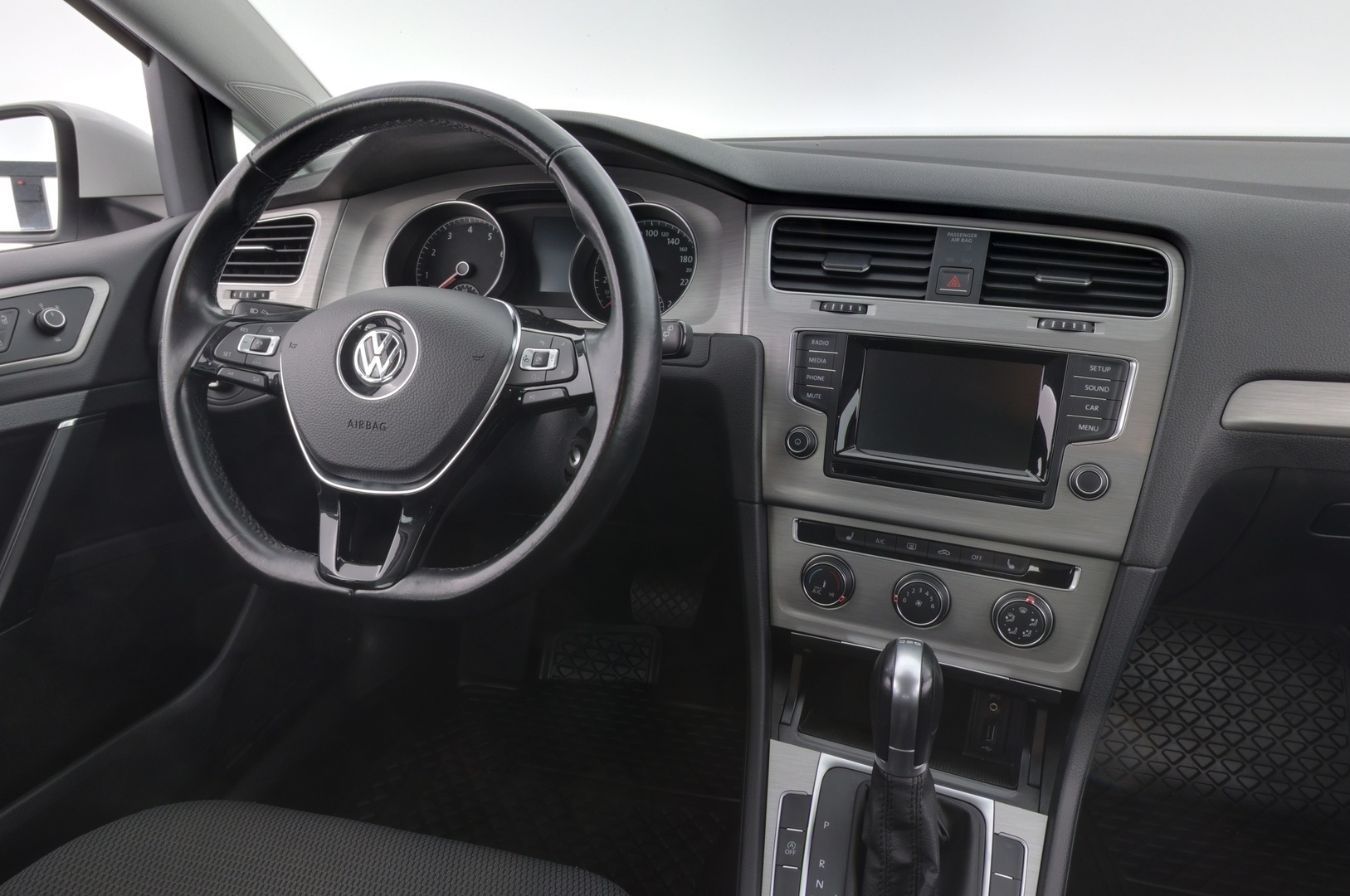 VOLKSWAGEN GOLF 2015