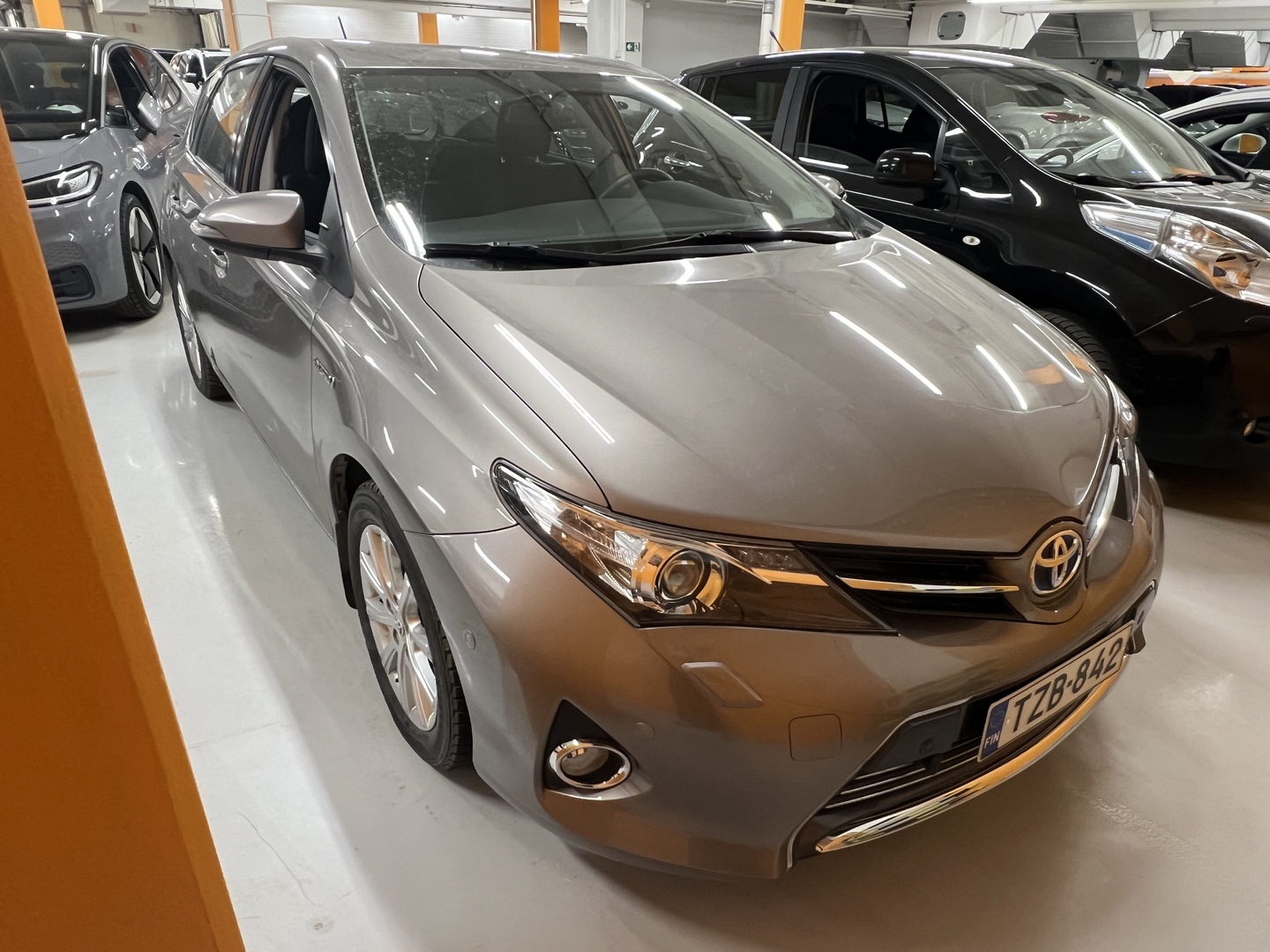 TOYOTA Auris 2013