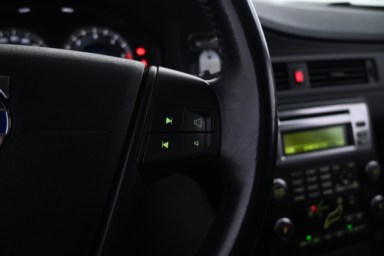 VOLVO V70 2010