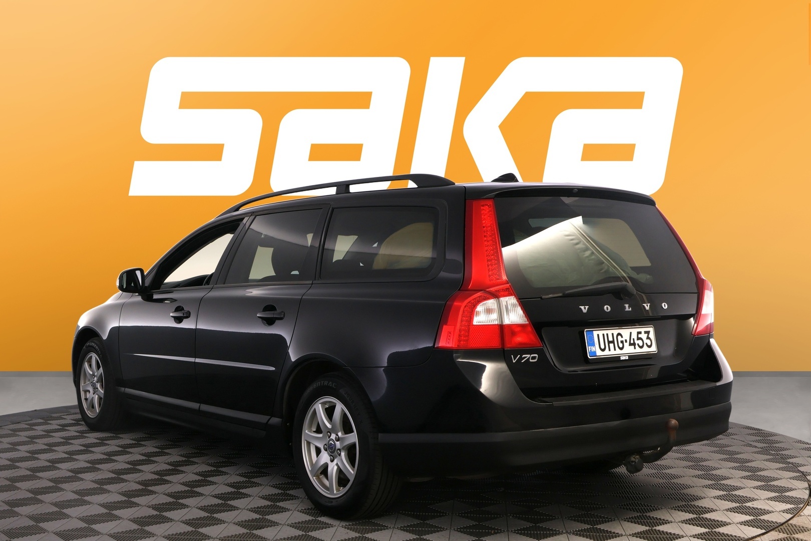 VOLVO V70 2010