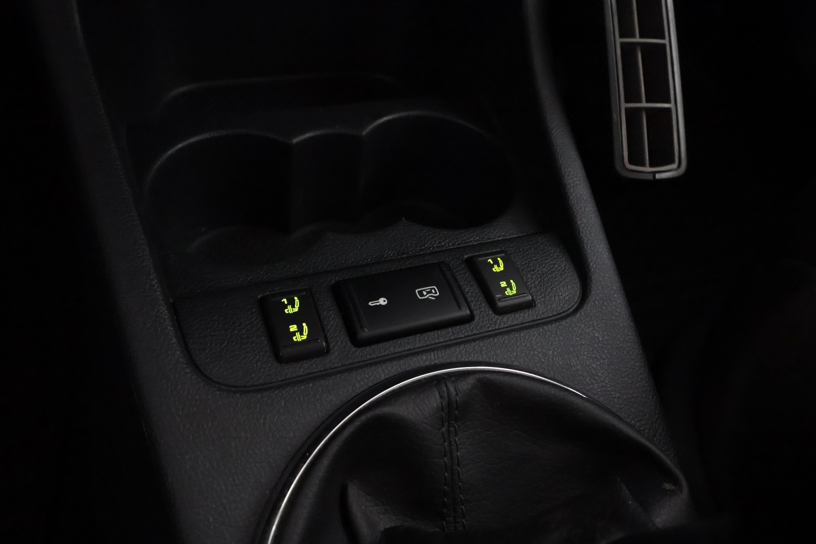 SKODA Fabia 2013