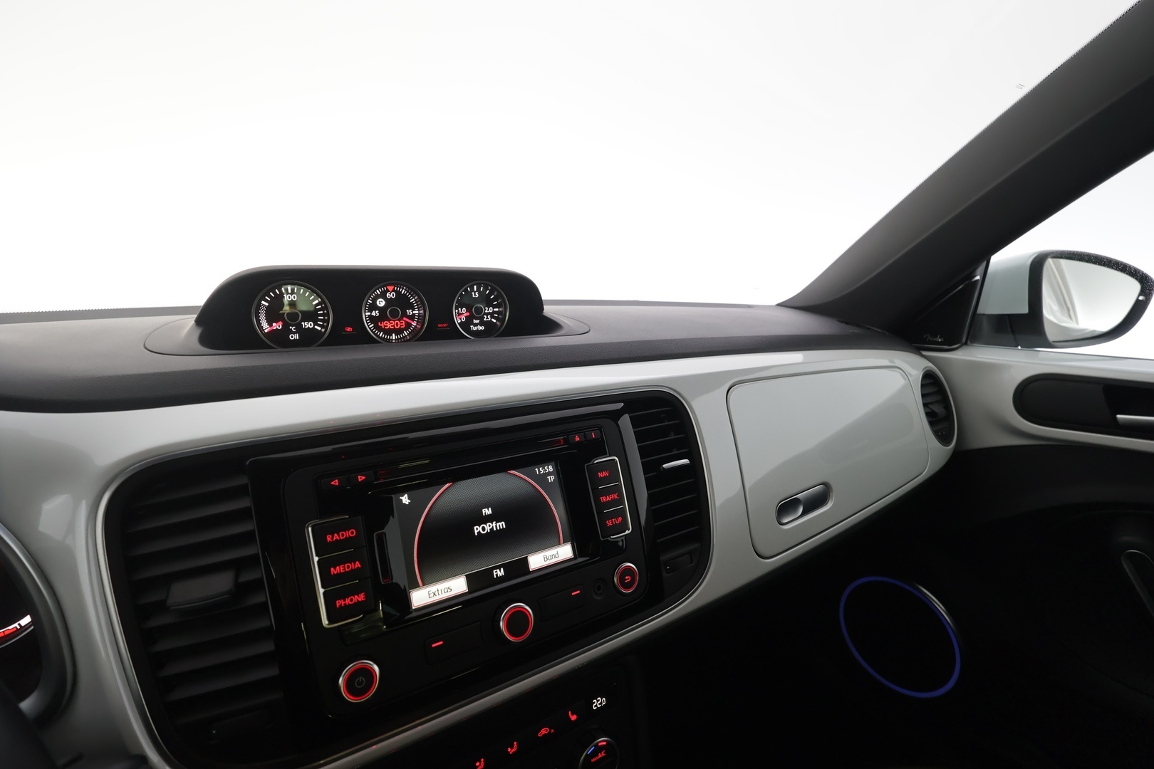VOLKSWAGEN Beetle 2013