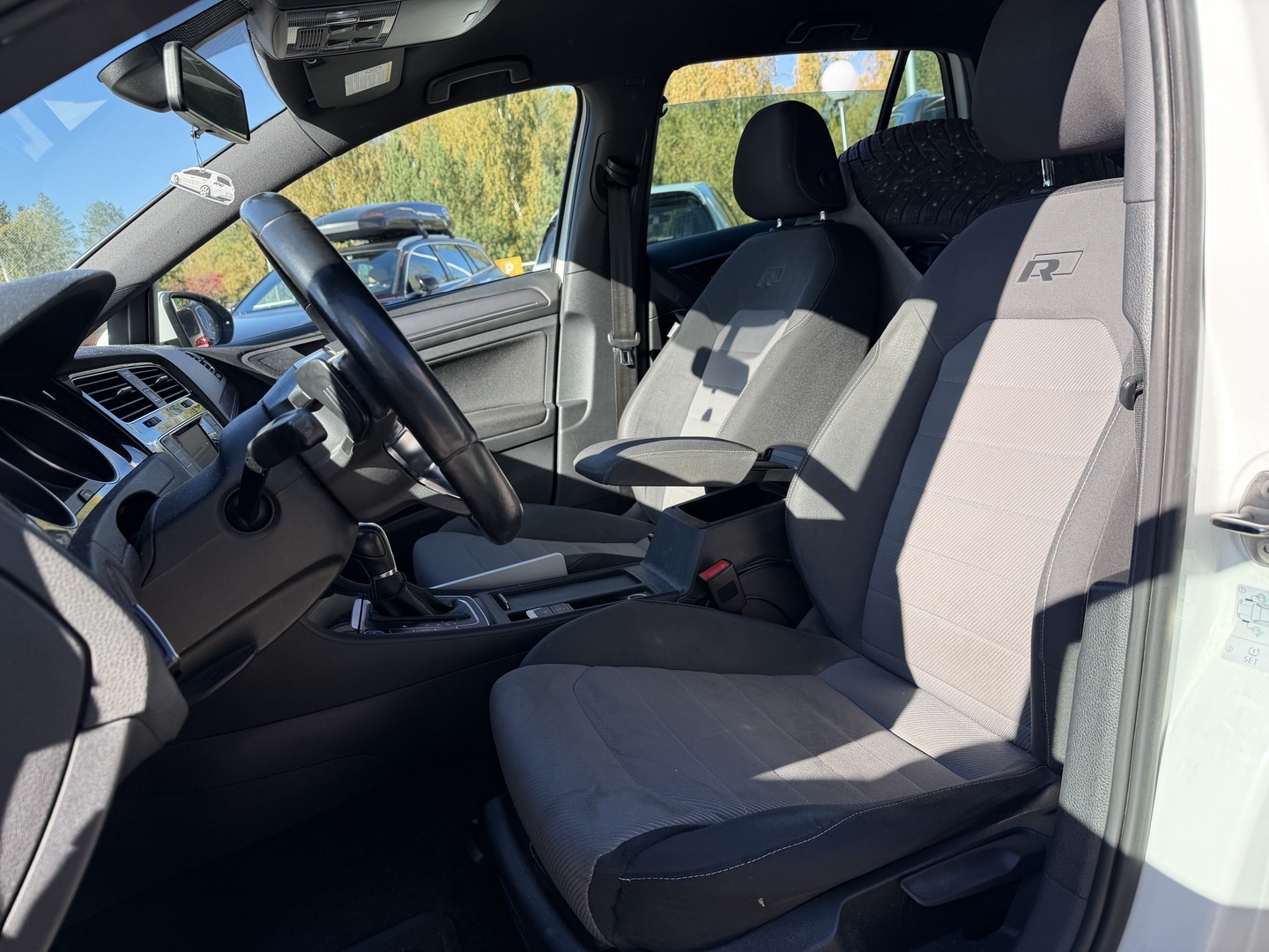 VOLKSWAGEN Golf 2014