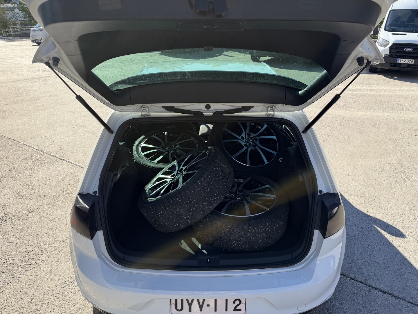 VOLKSWAGEN Golf 2014