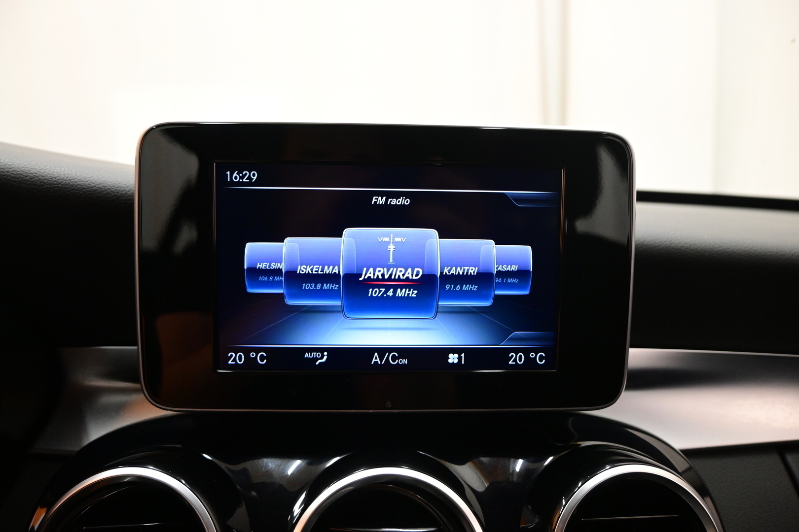 MERCEDES-BENZ C 2017