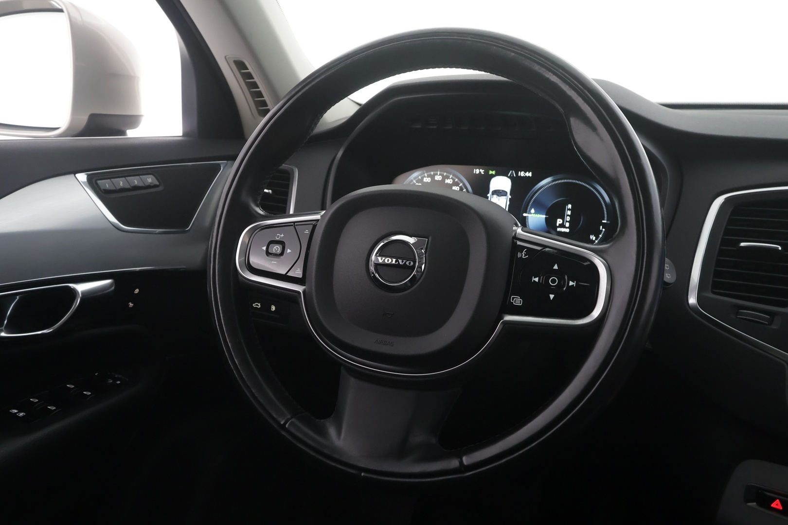VOLVO XC90 2017