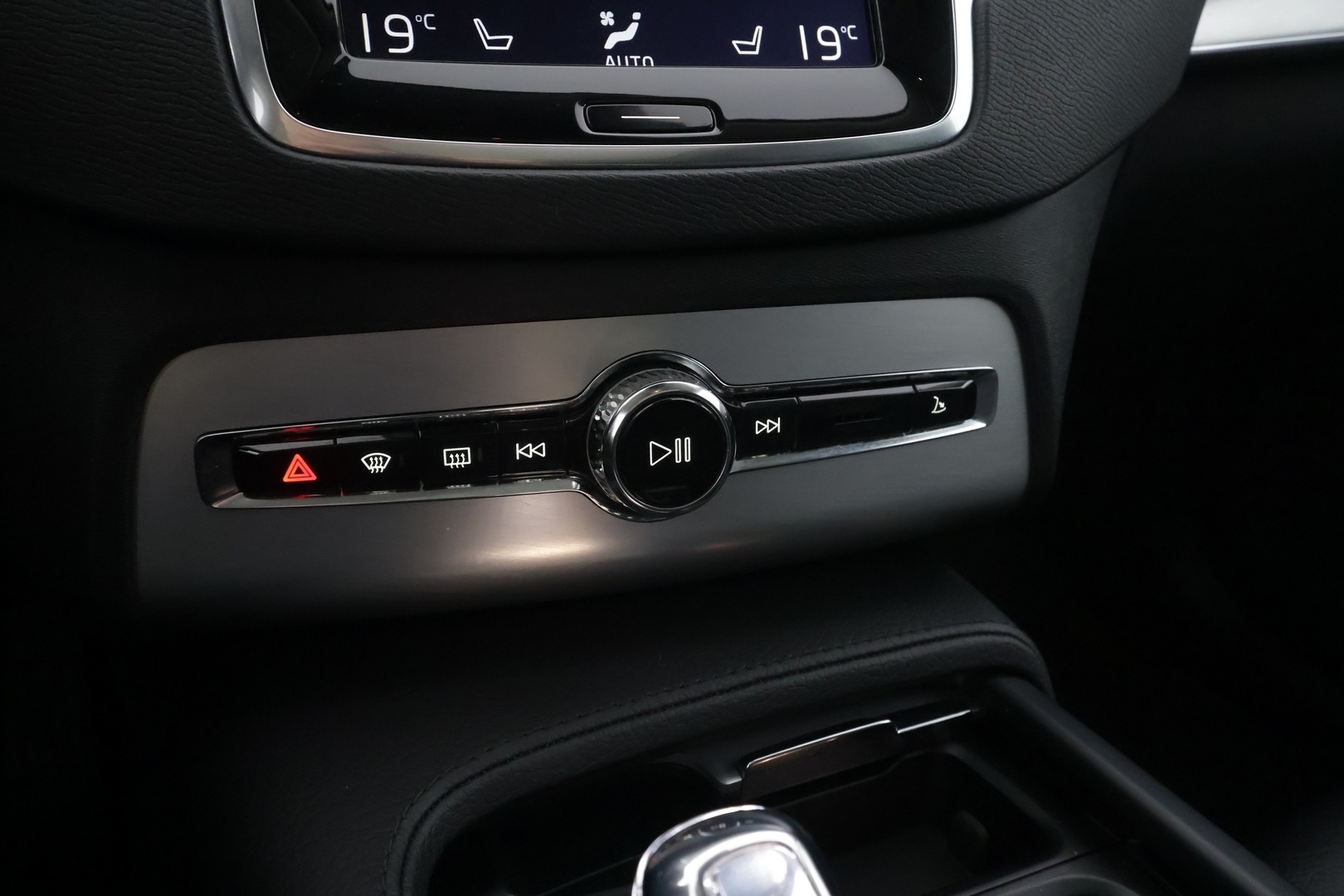 VOLVO XC90 2017