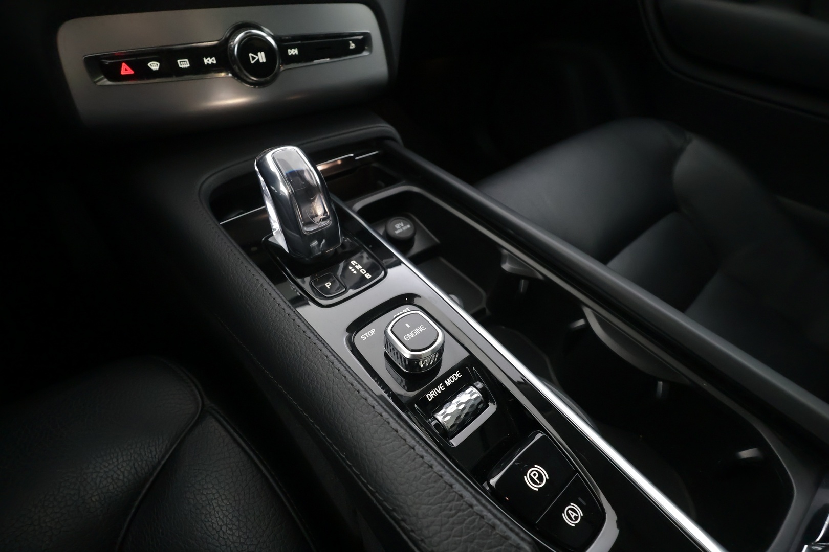 VOLVO XC90 2017