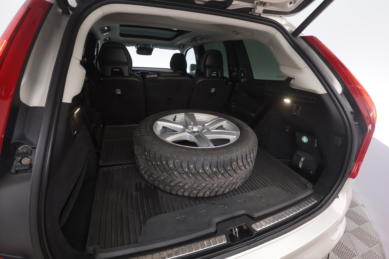 VOLVO XC90 2017