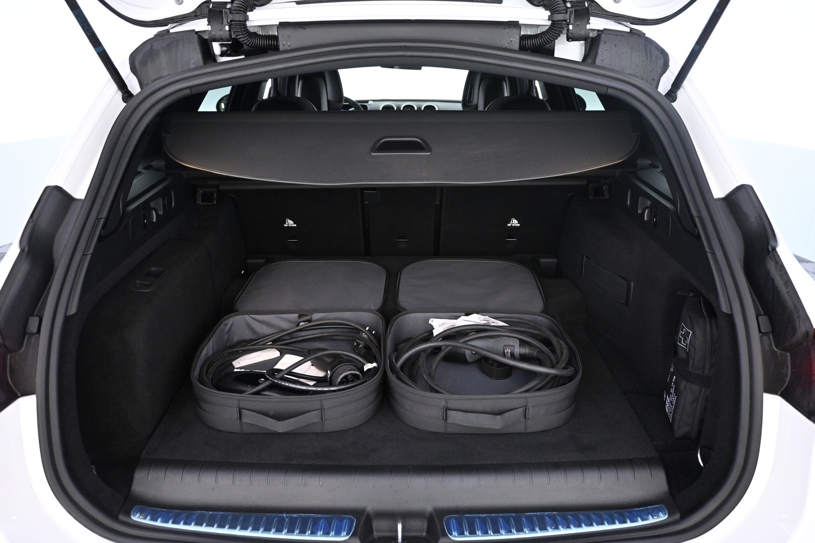 MERCEDES-BENZ C 63 AMG 2024