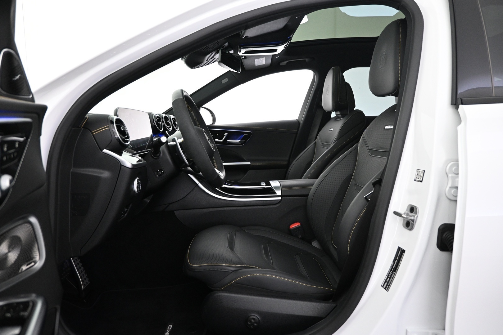 MERCEDES-BENZ C 63 AMG 2024