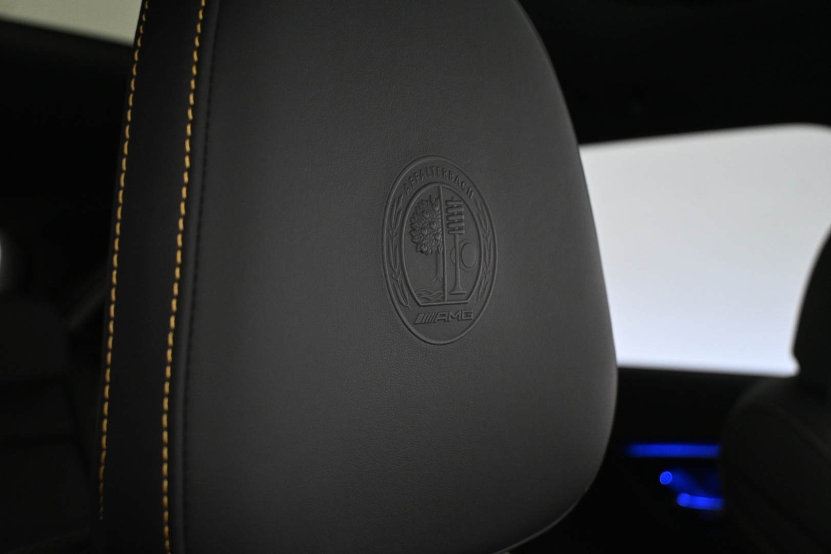 MERCEDES-BENZ C 63 AMG 2024