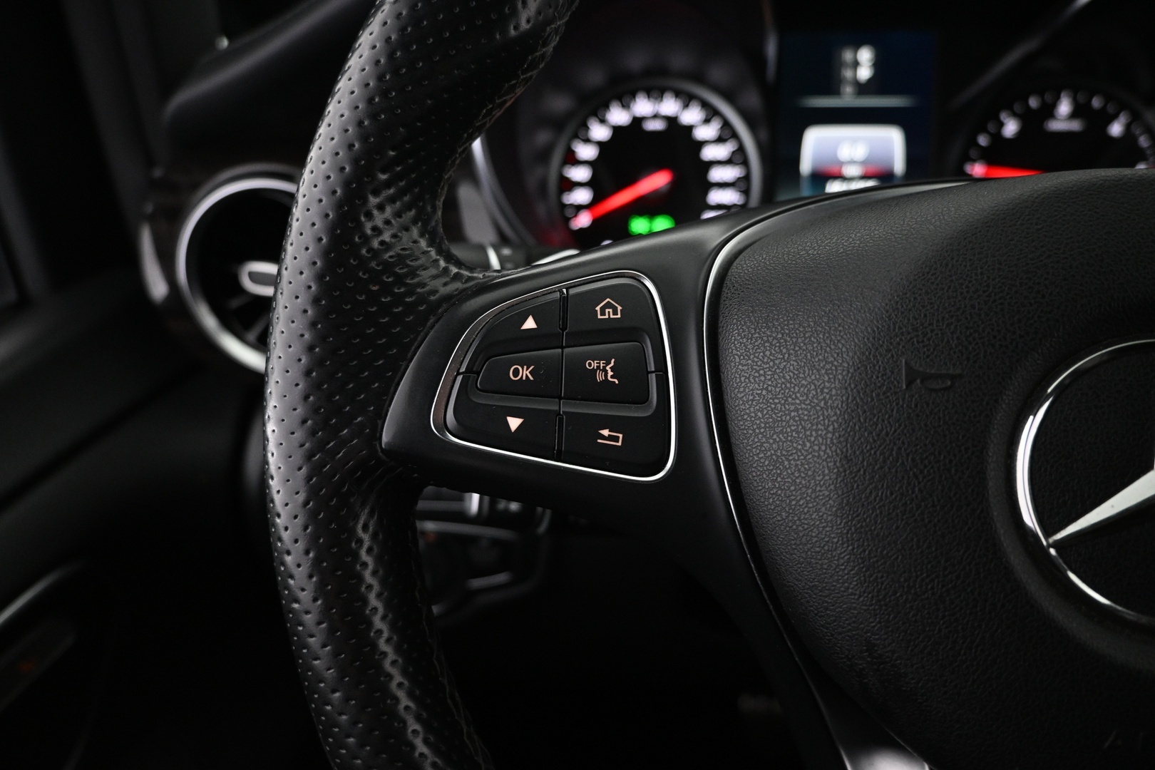 MERCEDES-BENZ V 2020