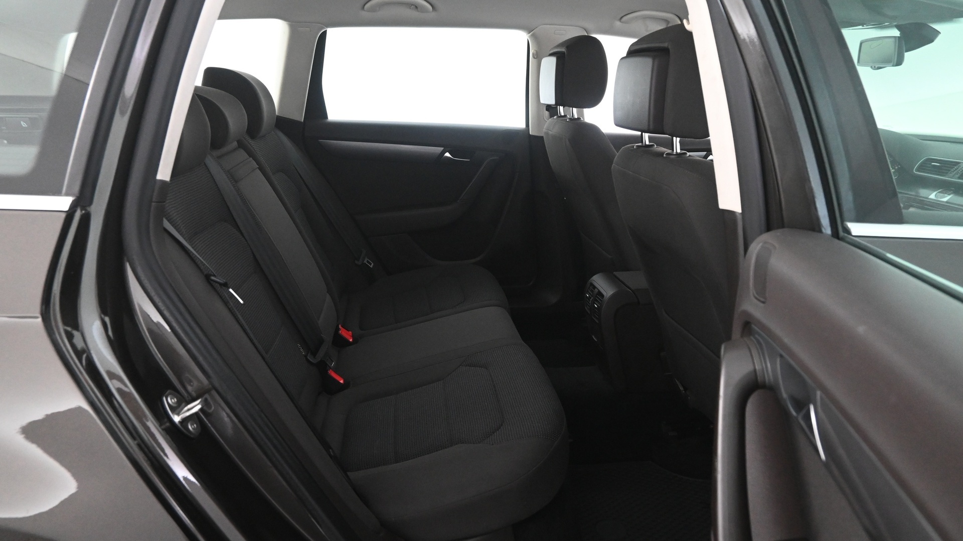 VOLKSWAGEN Passat 2012