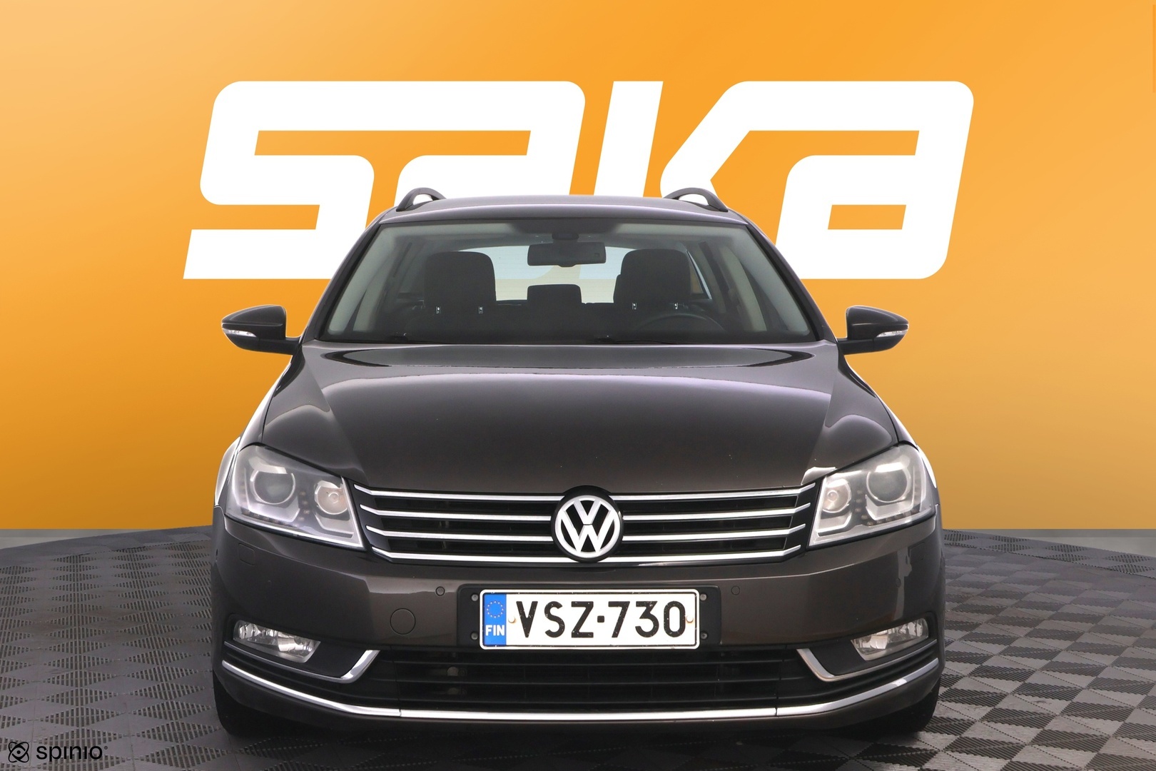 VOLKSWAGEN Passat 2012
