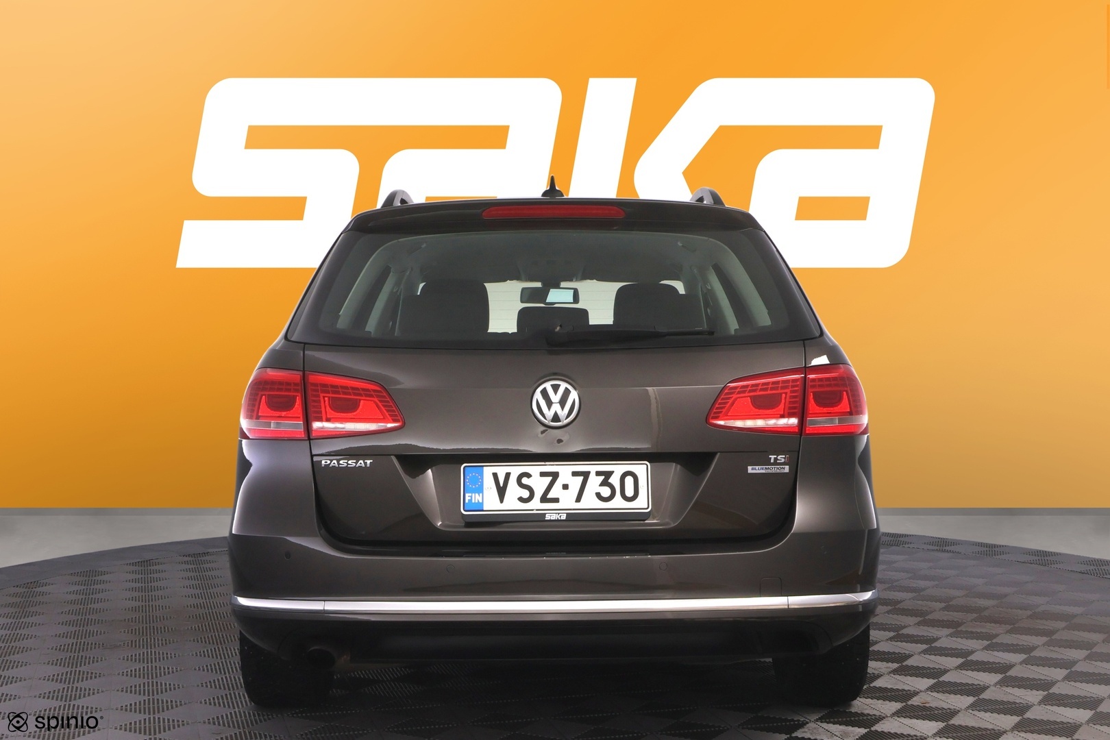 VOLKSWAGEN Passat 2012