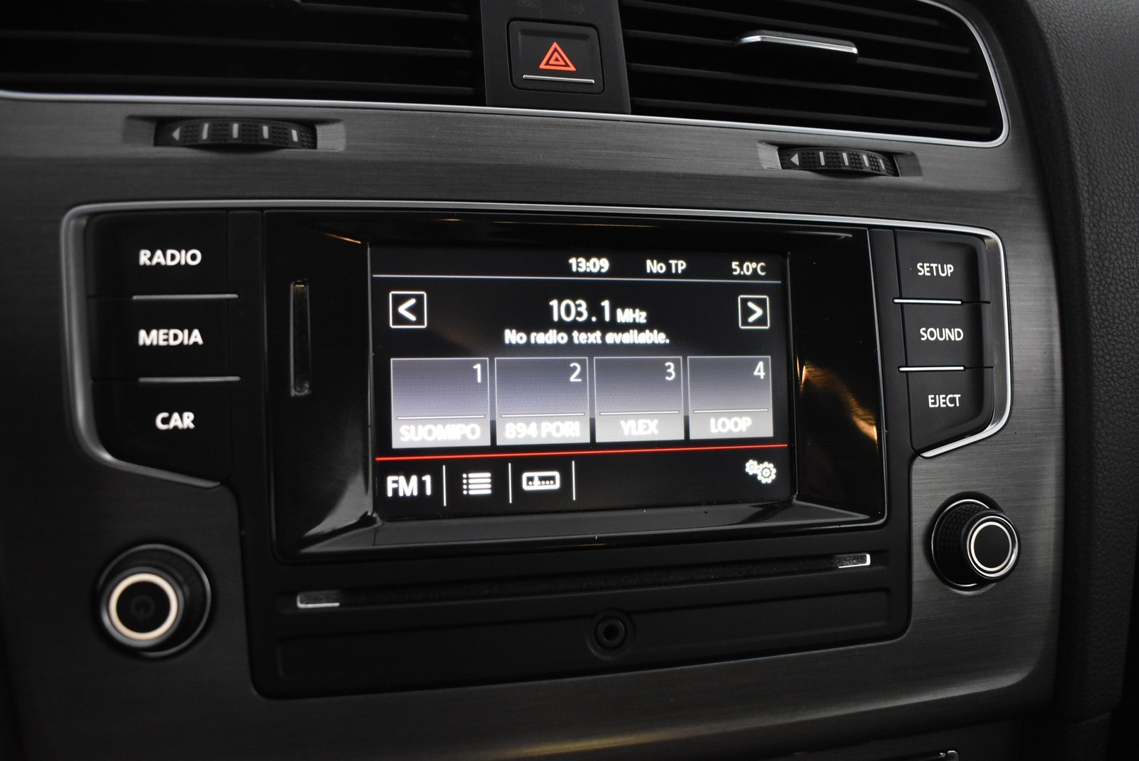 VOLKSWAGEN Golf 2014