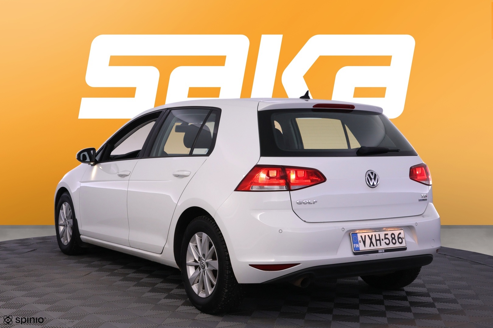 VOLKSWAGEN Golf 2014