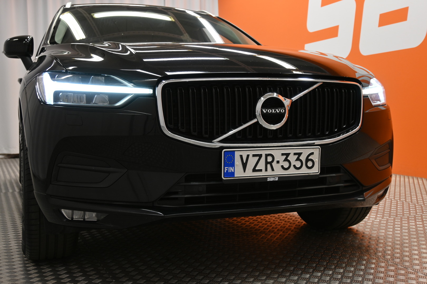 VOLVO XC60 2018