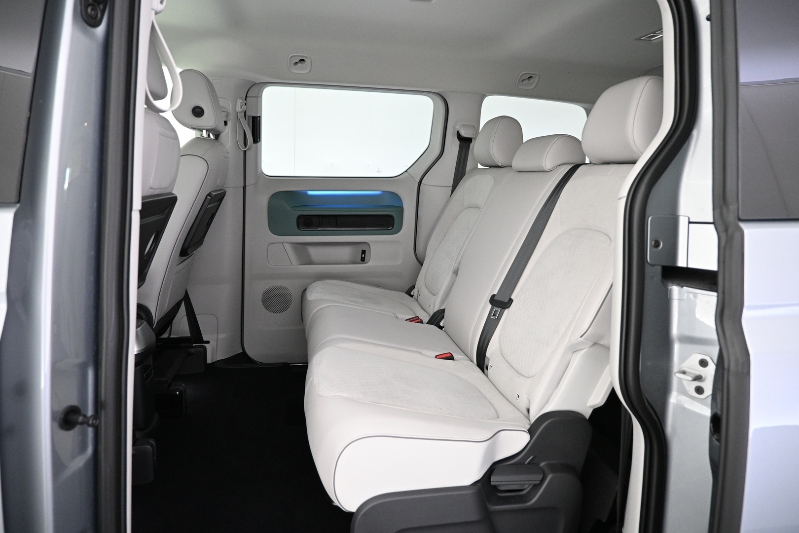 VOLKSWAGEN ID. Buzz 2023