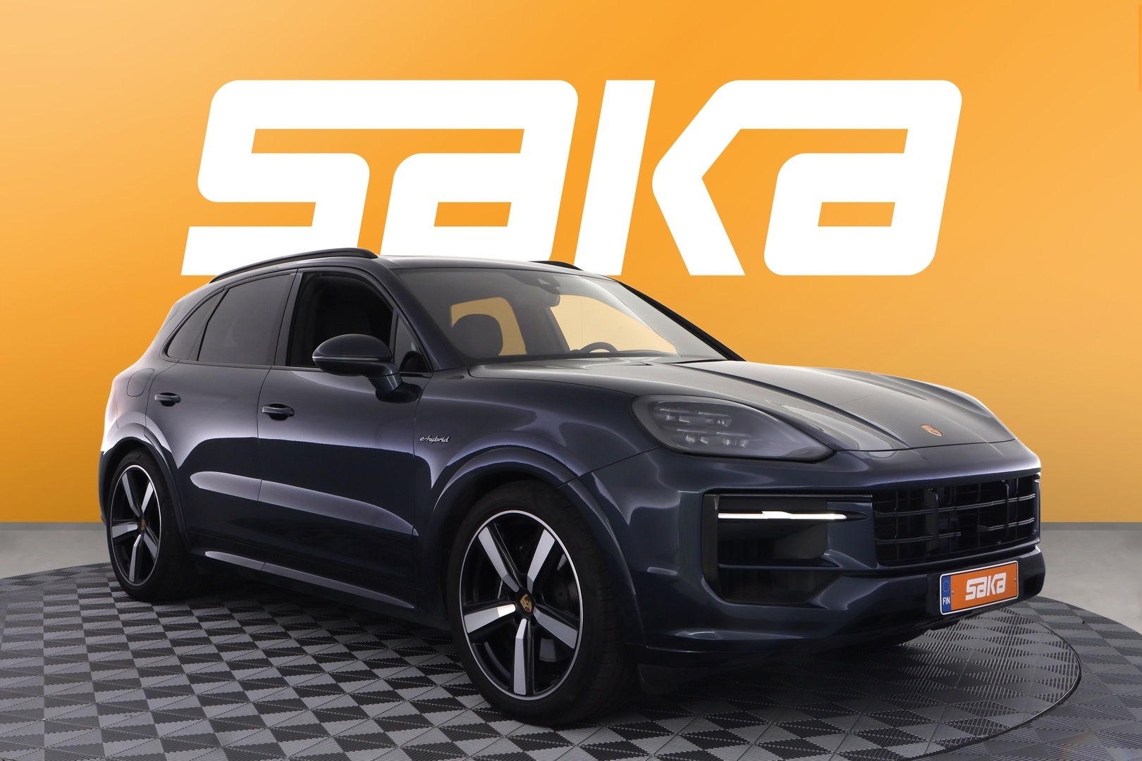 PORSCHE Cayenne 2024