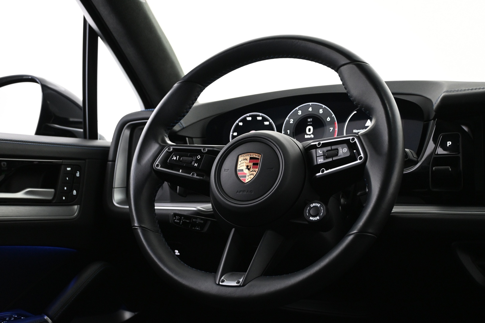 PORSCHE Cayenne 2024