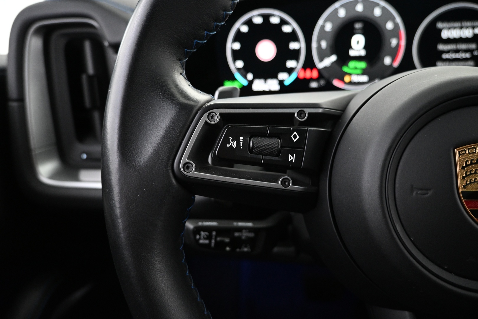 PORSCHE Cayenne 2024