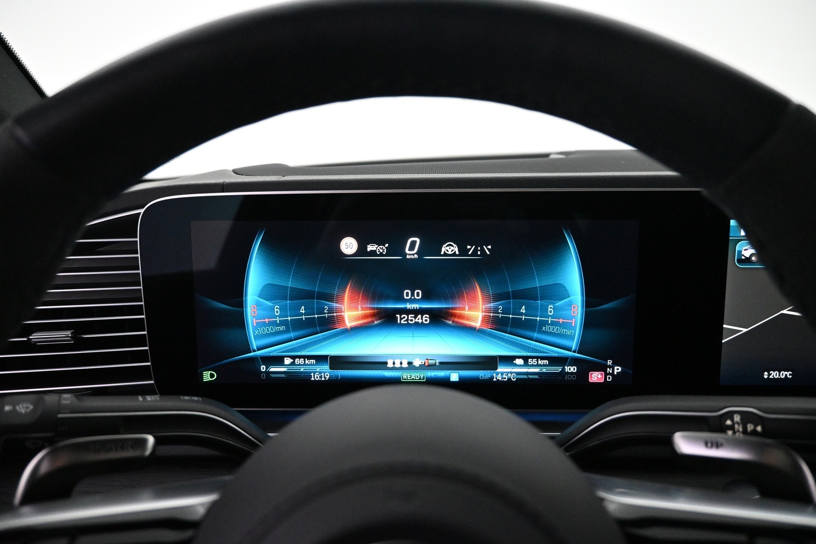 MERCEDES-BENZ GLE 53 AMG 2025