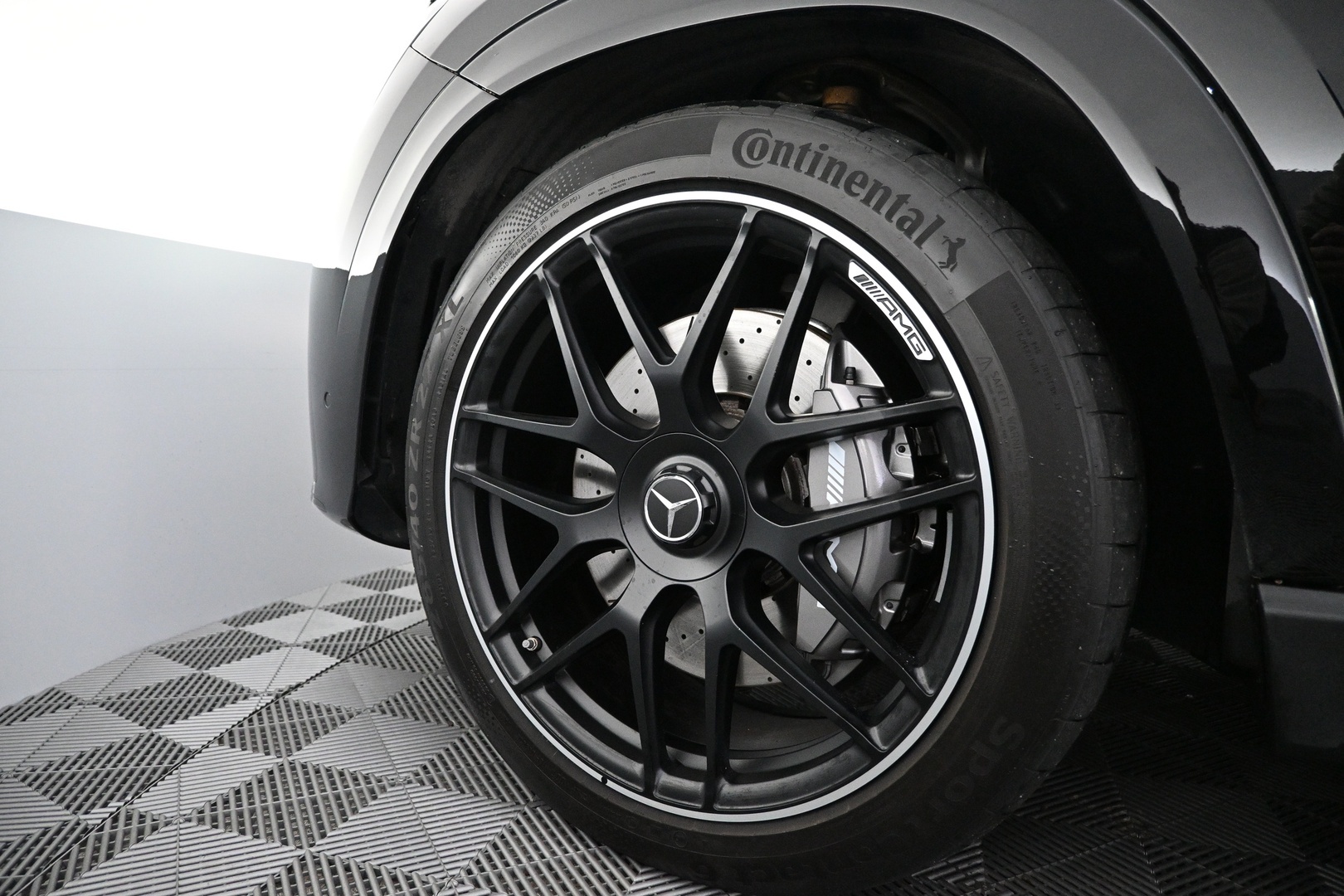 MERCEDES-BENZ GLE 53 AMG 2025