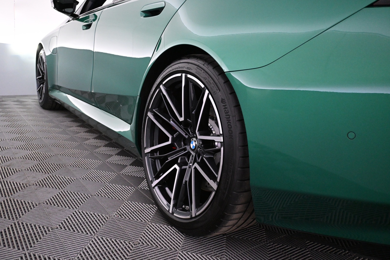 BMW M5 2025