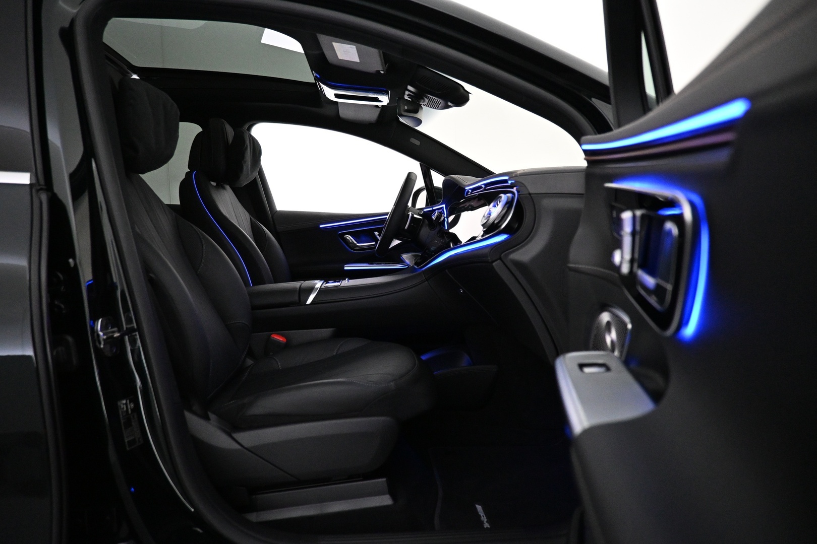 MERCEDES-BENZ EQE SUV 2025