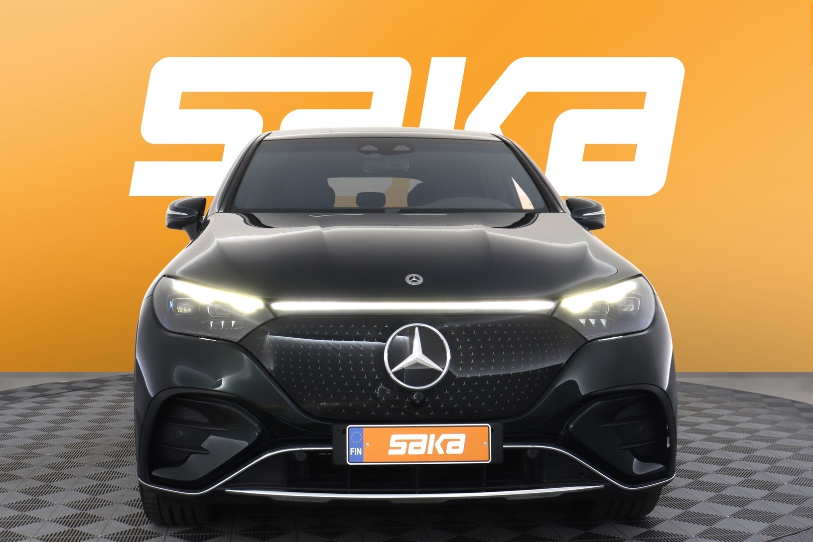 MERCEDES-BENZ EQE SUV 2025