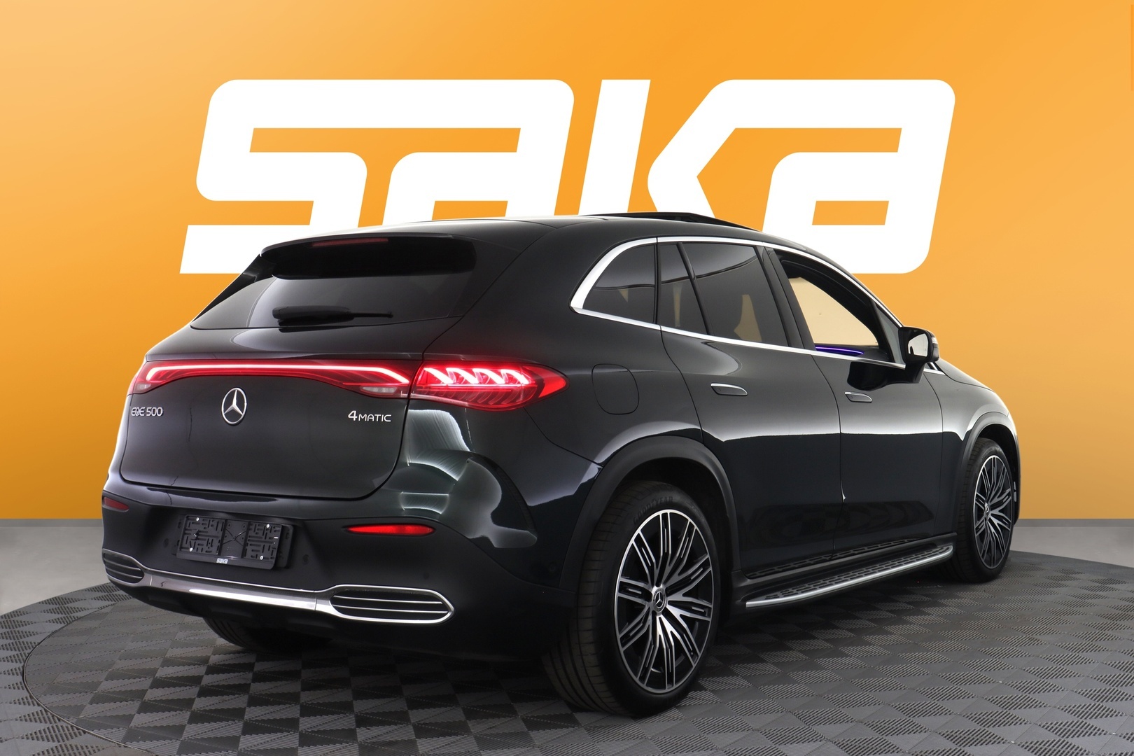 MERCEDES-BENZ EQE SUV 2025