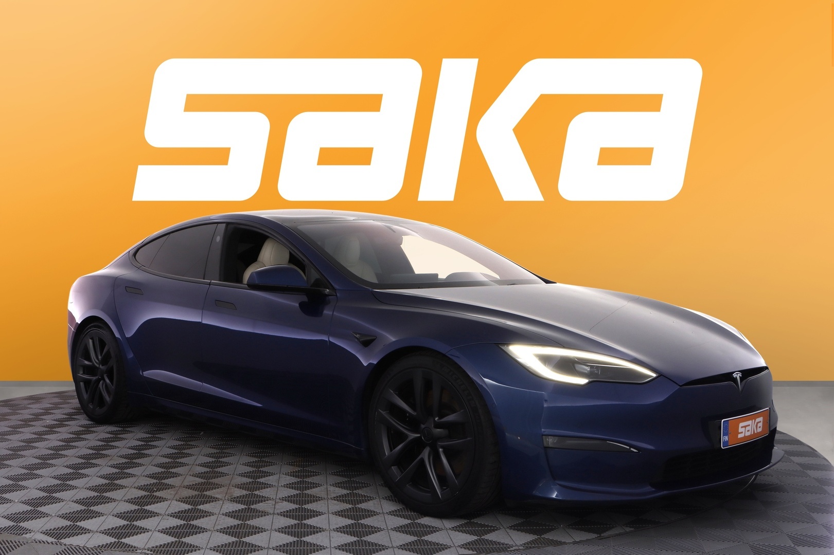 TESLA Model S 2023
