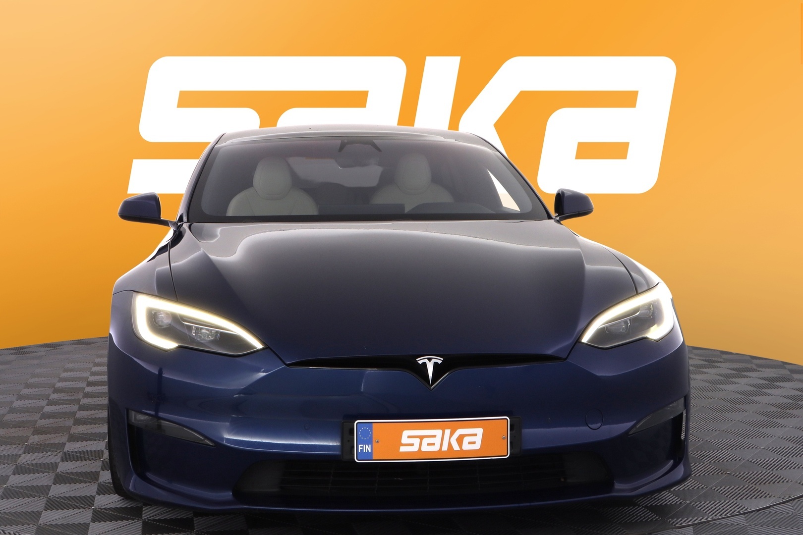 TESLA Model S 2023