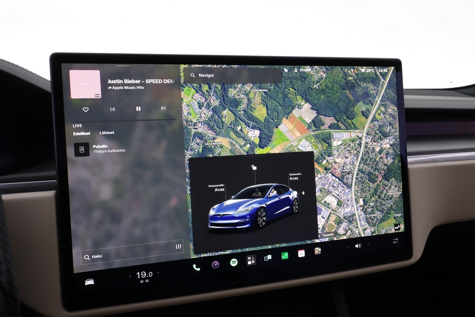 TESLA Model S 2023