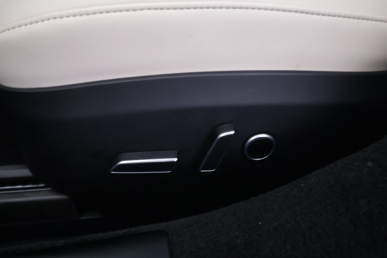 TESLA Model S 2023