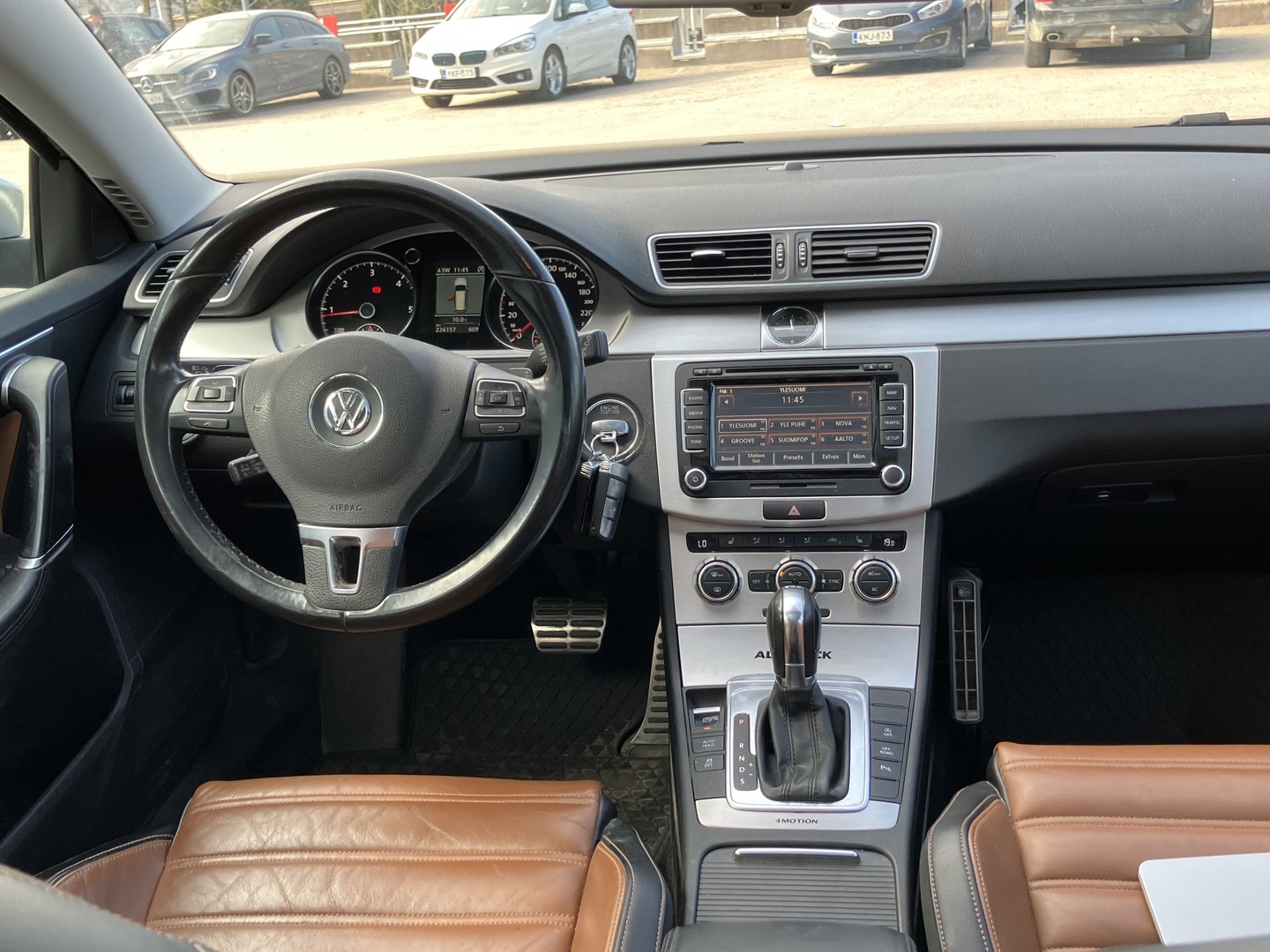 VOLKSWAGEN Passat 2012