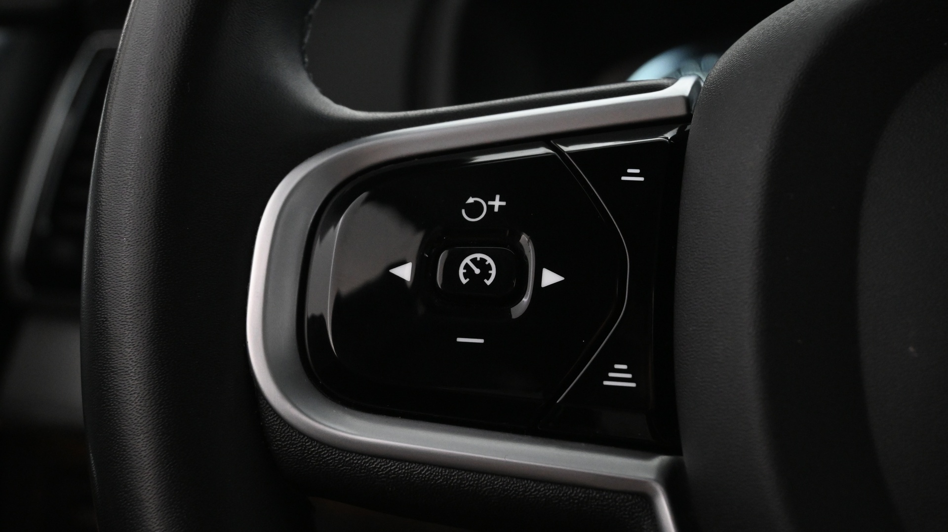 VOLVO XC90 2022