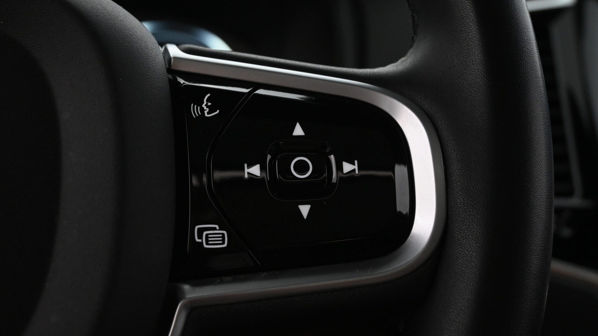 VOLVO XC90 2022