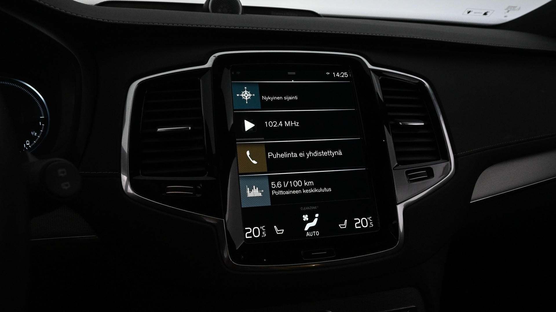 VOLVO XC90 2022