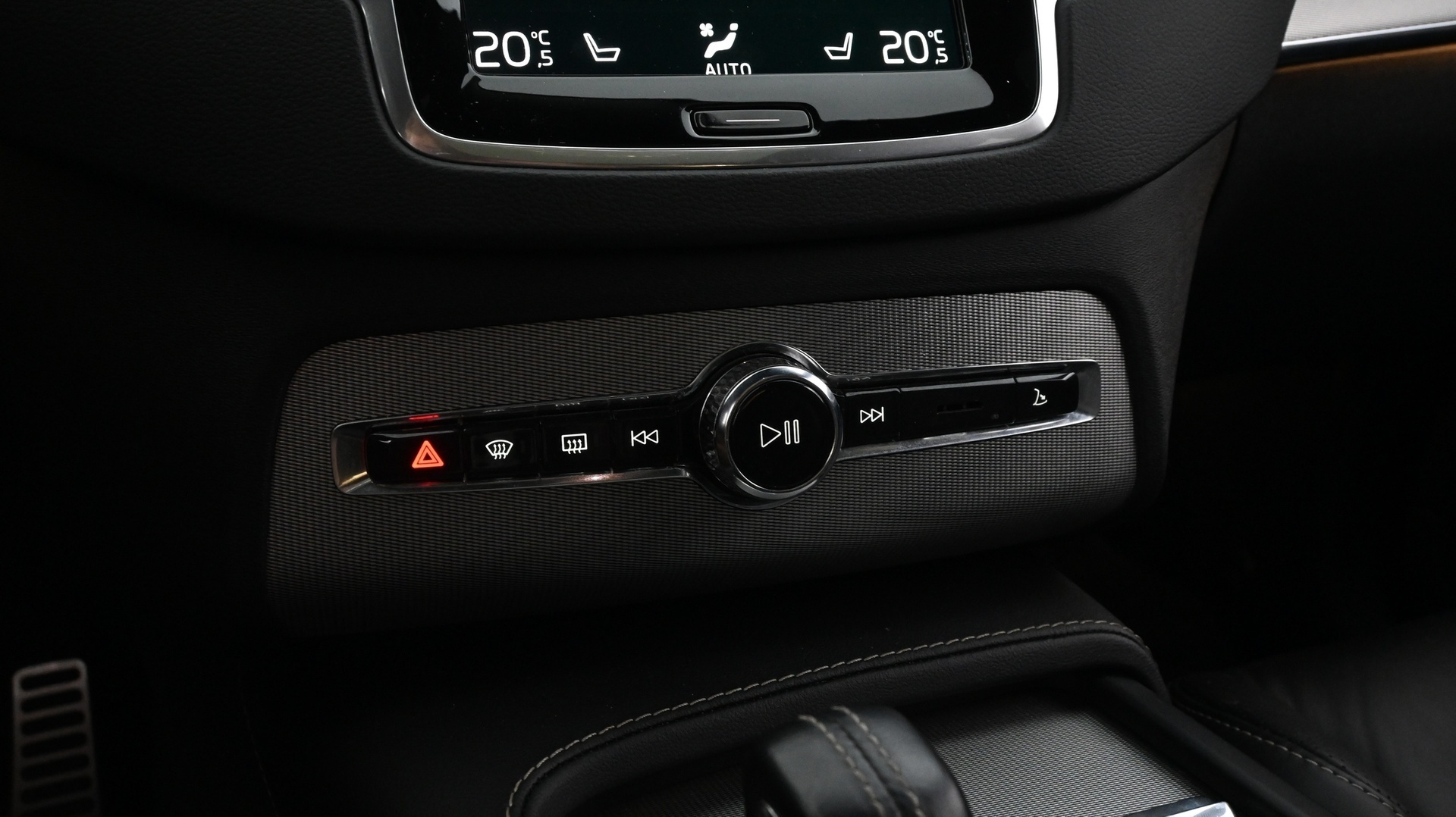 VOLVO XC90 2022