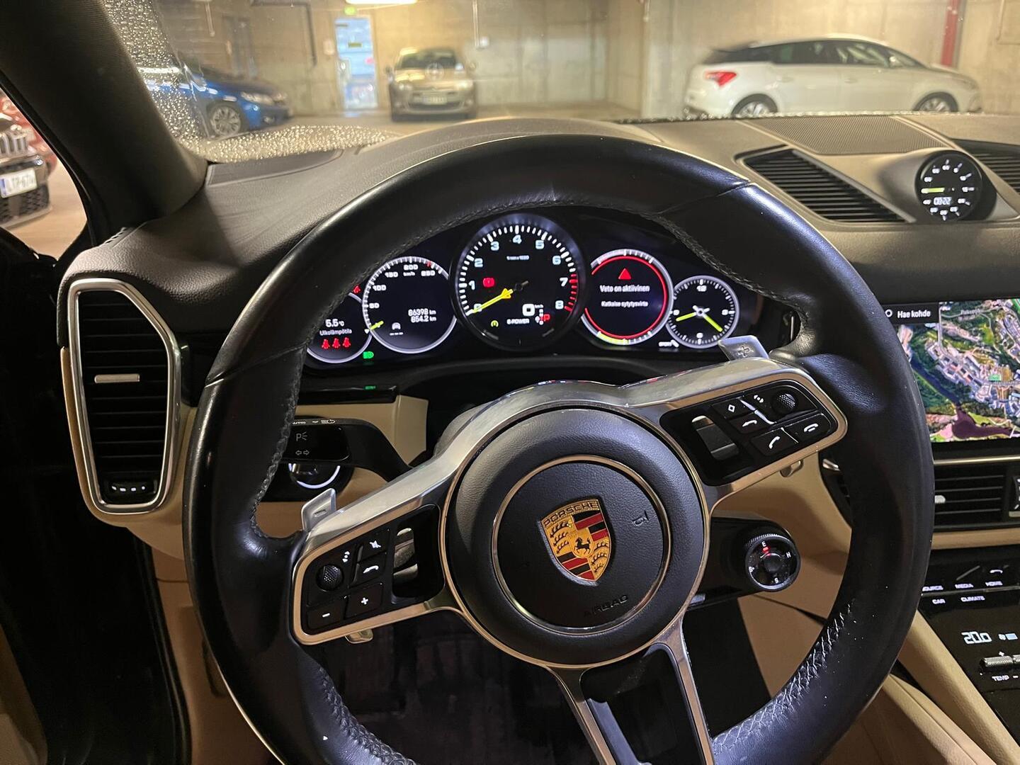 PORSCHE Cayenne 2022
