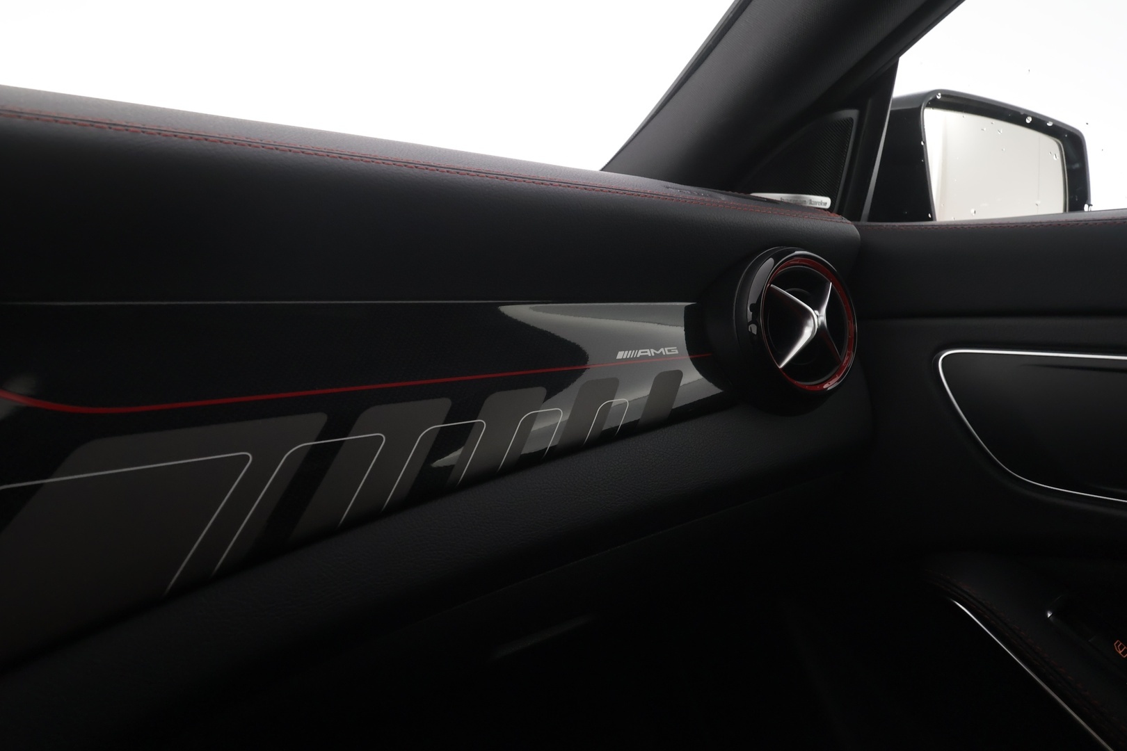 MERCEDES-BENZ CLA 45 AMG 2018