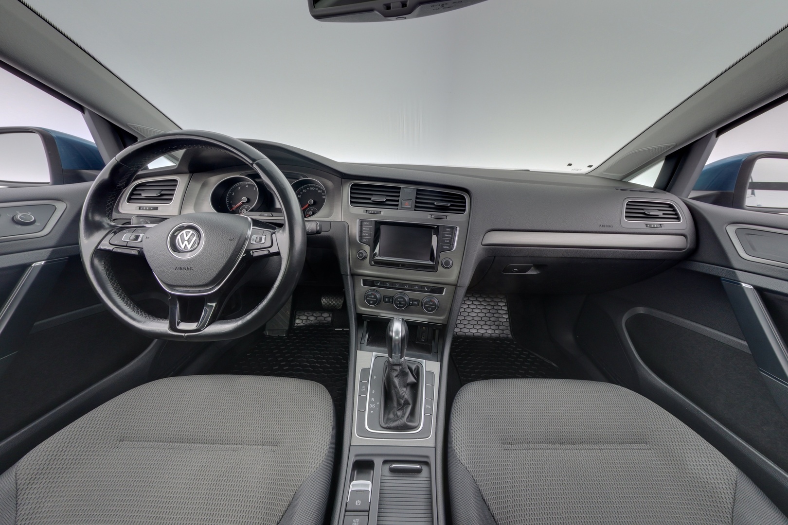 VOLKSWAGEN Golf 2013