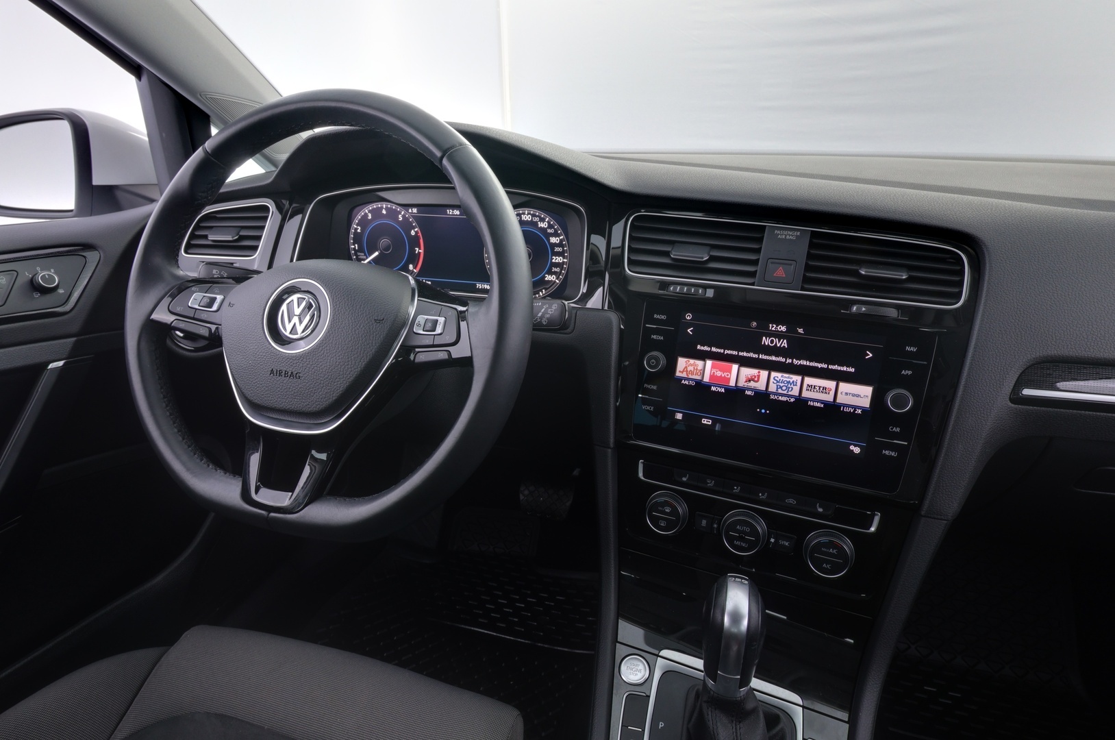 VOLKSWAGEN Golf 2019
