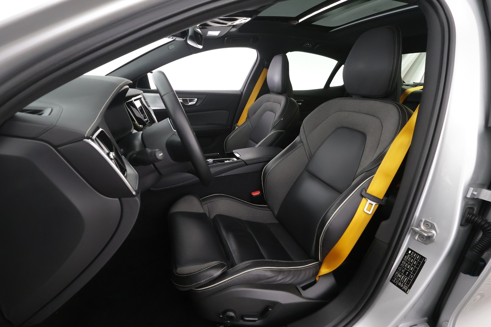 VOLVO S60 2022