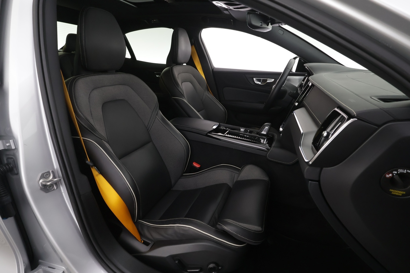 VOLVO S60 2022